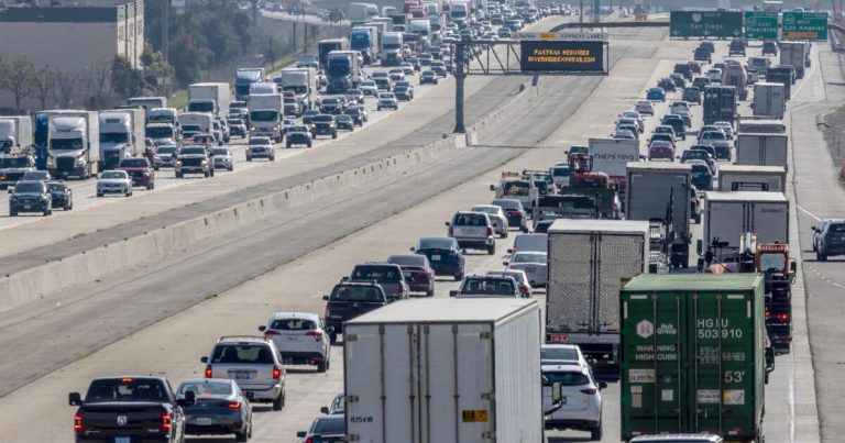 Los Angeles makes progress but earns 25th-straight F in air quality