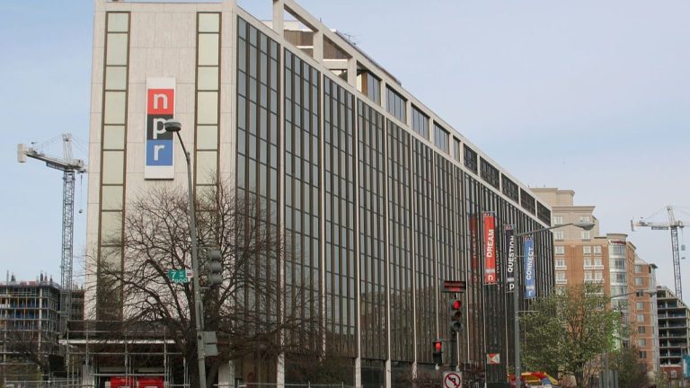 NPR Veteran Uri Berliner Reveals How Mainstream Newsrooms Have Lost Credibility