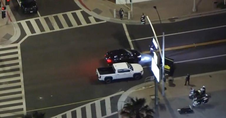 14-year-old girl fatally struck by car in Newport Beach