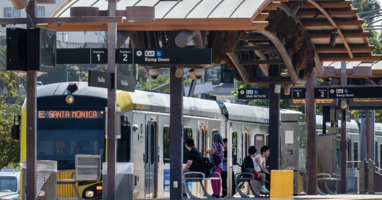 Over 400,000 L.A. students enrolled in Metro free ride program