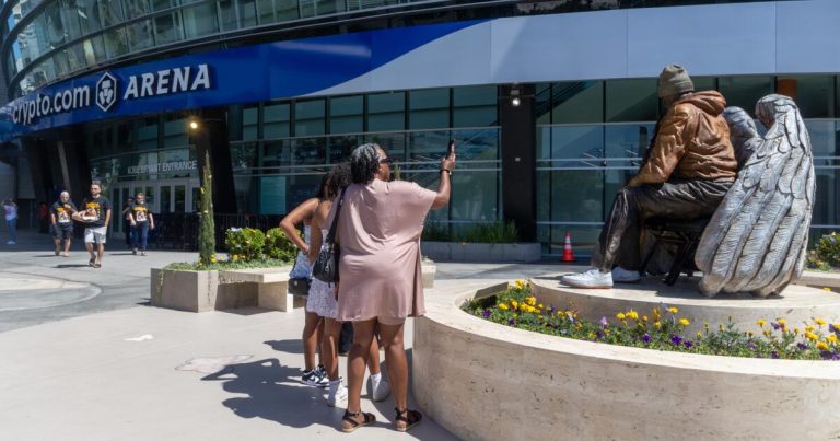 Take Kobe Bryant Entrance into Crypto.com Arena after admiring statues