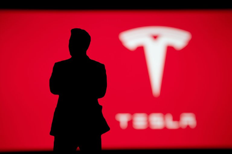 Tesla Stock Tanks 14 Percent as Trump-Musk Feud Intensifies