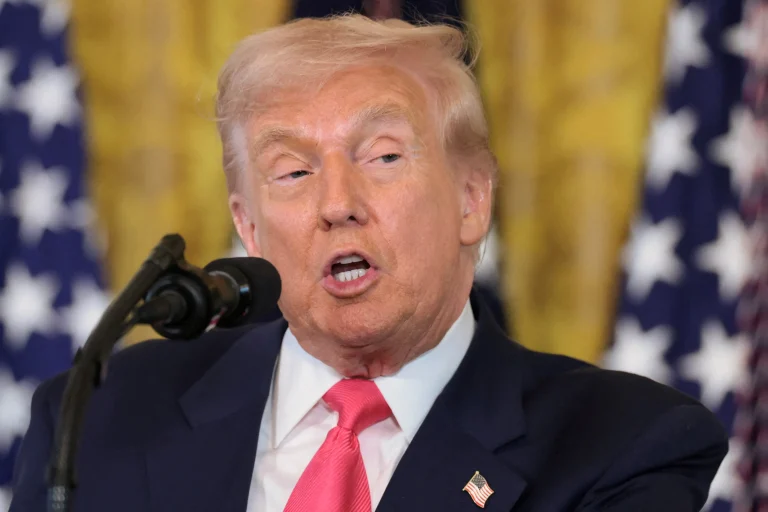 Trump Calls for 6 Democrats to Face Trial, Death Penalty for 'Seditious